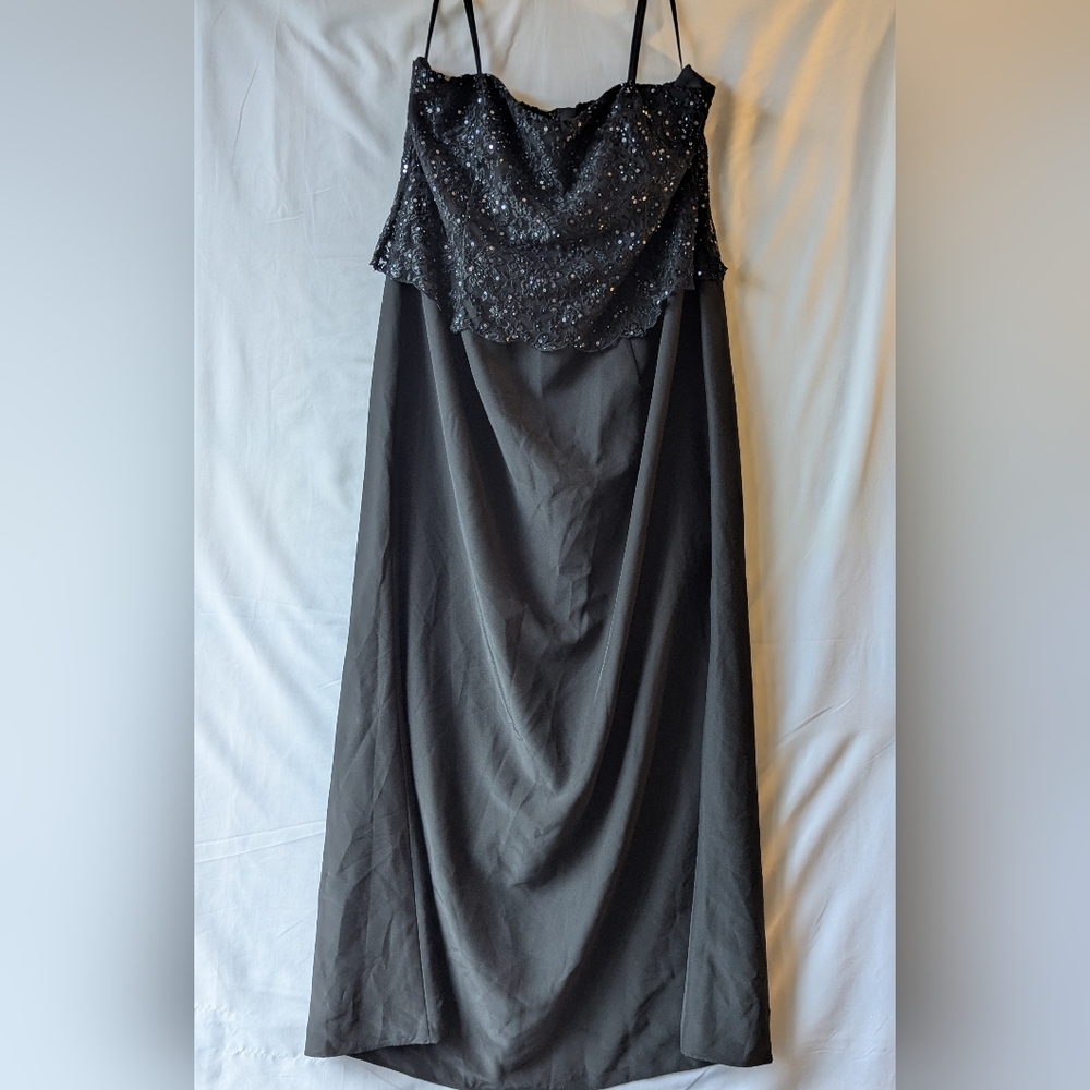 216 Elegant Black Sequin Evening Dress 1T 216